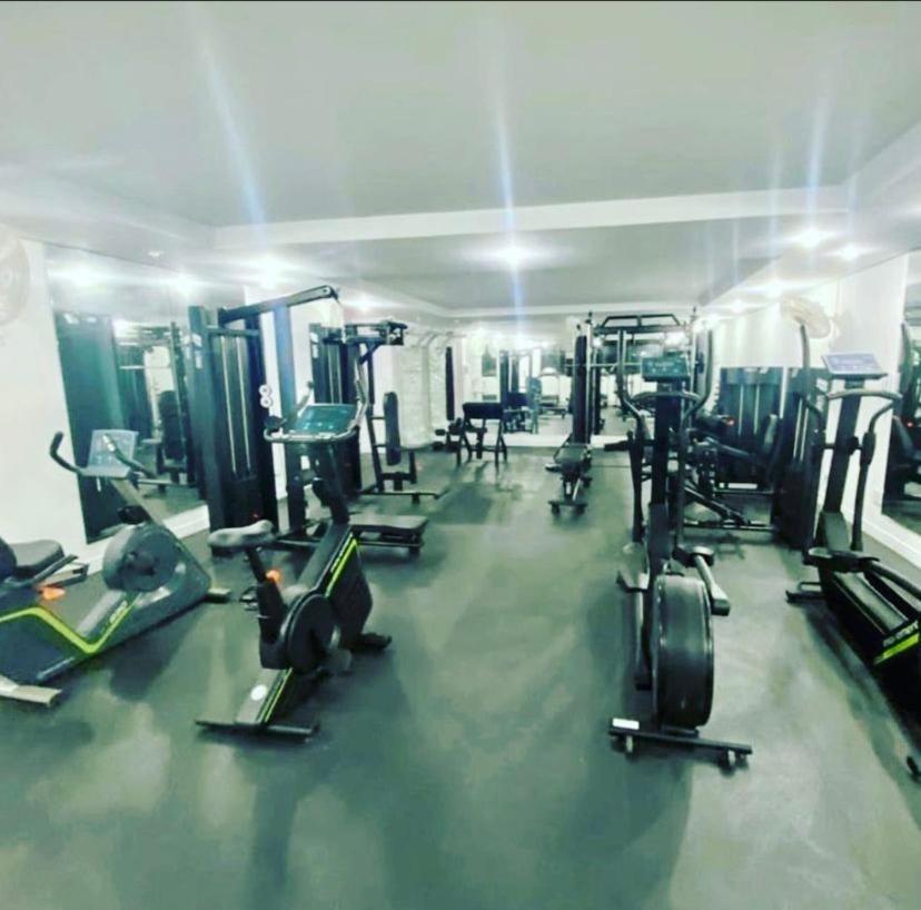 Apartamento Novo Capitania Varam 2, Dois Dormitorios, Piscina, Churrasqueira, Duas Vagas De Garagem *