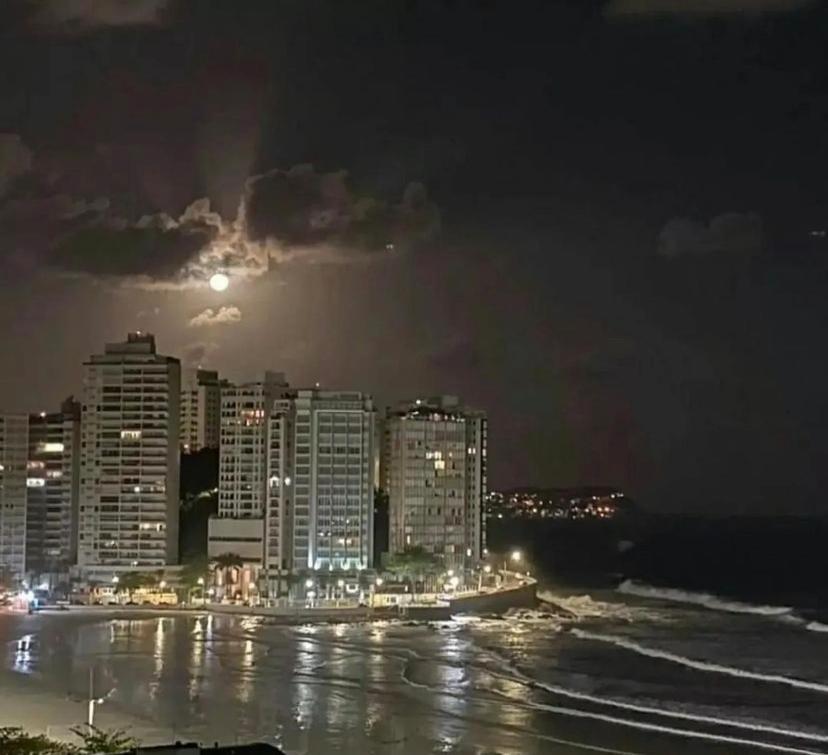 Apartamento Novo Capitania Varam 2, Dois Dormitorios, Piscina, Churrasqueira, Duas Vagas De Garagem